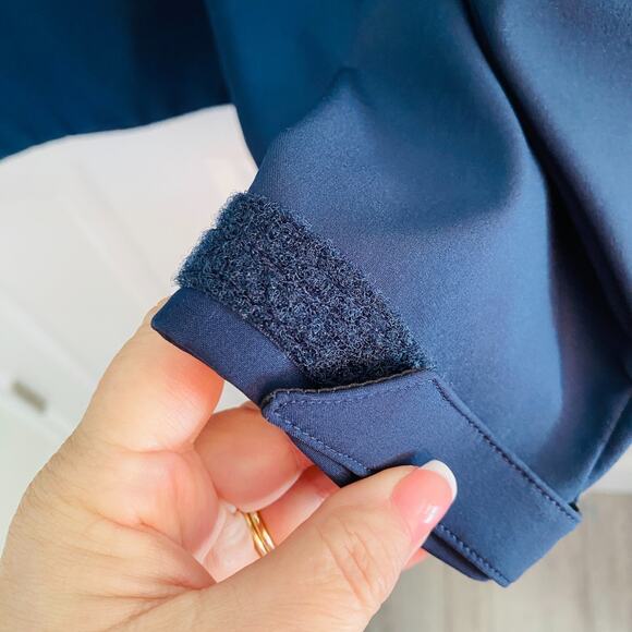 Helly Hansen Jacket Womens size Small Navy Manchester 2.0 Softshell Rain Sailing - Picture 7 of 8